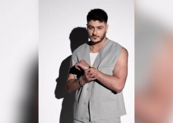 Semicenk, “İç Çamaşırı Giymeden Sahneye Çıktı” İddialarına Ne Dedi?