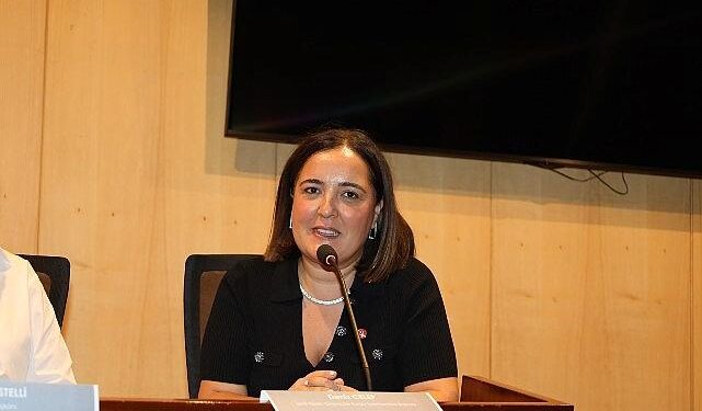 Türkiye’nin Yeni Ticaret Elçileri İzmir’de Yetişiyor