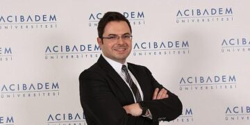 Acıbadem Üniversitesi’nden Antibiyotik Direncine Karşı Dev Adım: Yeni Nesil Antibiyotikler