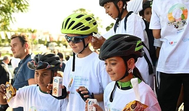 Akhisarlılar Sağlıklı Yaşam İçin Pedal Çevirdi