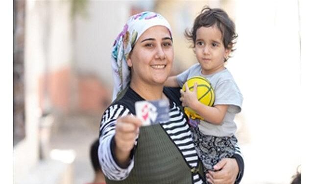 Anne Kart sayesinde çocuklarıyla sokağa çıkabiliyorlar