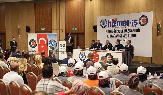 Başkan Arı, Hizmet-İş Nevşehir Şubesi’nin Genel Kuruluna Katıldı