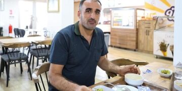 Buca’da üzüm bağından Kent Lokantaları’na uzanan tatlı dayanışma
