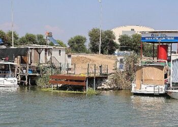 Büyükşehir’in 8. Gemi Atık Alım Tesisi Serik’te hizmete girdi