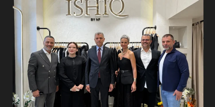 Göktürk’te Şık Bir Açılış ISHIQ Kapılarını Açtı!