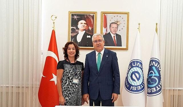 Eksozom Destekli Göz Yüzeyi Kök Hücre Kültürü