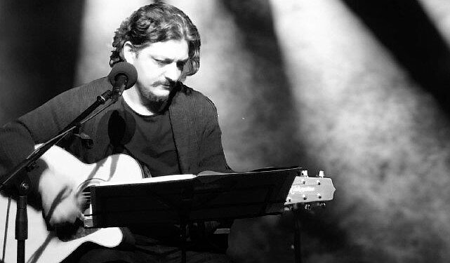 Emre Çakmakoğlu’ndan yeni tekli: Tam da Yeri