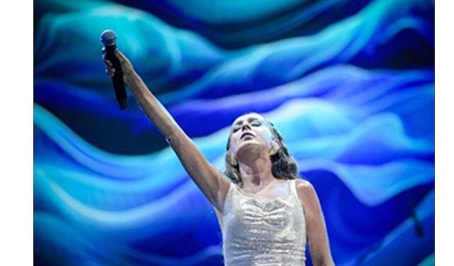 İEF’de Yıldız Tilbe rüzgarı