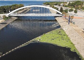 İzmit Körfezi’ne temizlik kalkanı