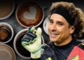 Kahve bahanesiyle imza masasından kaçtı! Ochoa’dan olay hareket