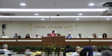 Karabağlar Meclisinde Gündem: Sosyal Yardımlar, Temizlik, Kız Öğrenci Yurdu ve Kentsel Dönüşüm