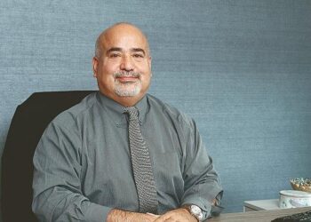 Liselerde Her 3 erkekten biri hem zorba hem mağdur