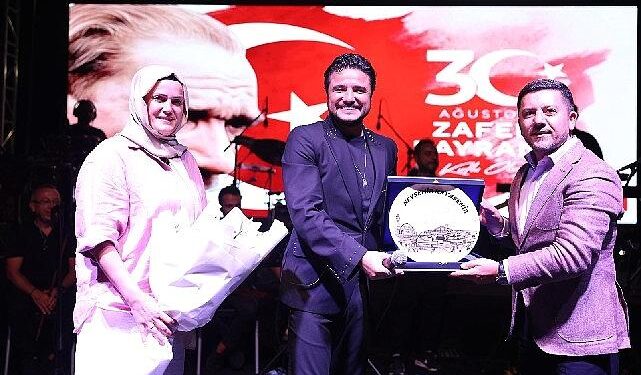 Nevşehir’de Zafer Bayramı Coşkusu Müzikle Yankılandı