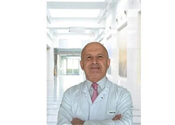 Robotik cerrahi titreyen elleri ortadan kaldırıyor