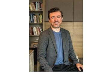 Sosyal medyada paylaşmaya odaklanırken, yaşamın kendisini kaçırıyoruz