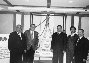 Türkiye’de İtibar Yönetimi Uygulamaları Nasıl Başladı?