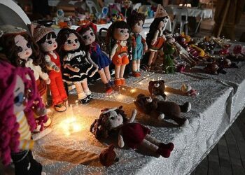 Üreten ev hanımları kermesine büyük ilgi