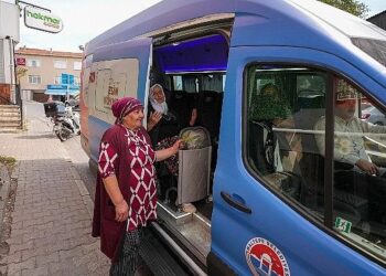 “Yol Arkadaşım Maltepe” her mahalleye ulaşıyor
