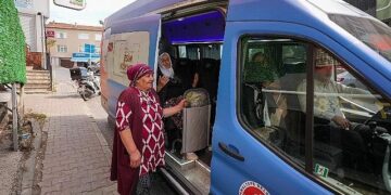 “Yol Arkadaşım Maltepe” her mahalleye ulaşıyor