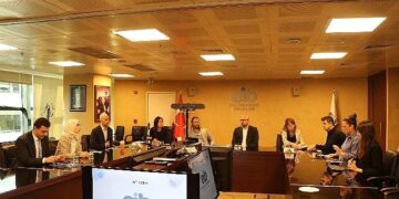 Amerikan mobilya devi İzmir’den ürün almaya, Türkiye’de ofis ve şirket açmaya geldi