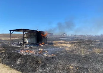 Serik’te Güvercin Kulübesinde Yangın