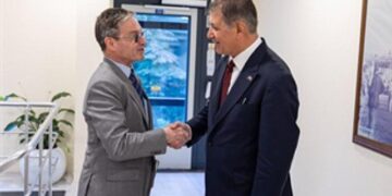 Avustralya Başkonsolosu’ndan Başkan Tugay’a ziyaret