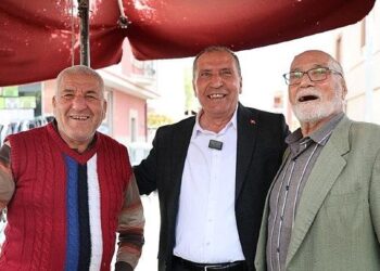 Başkan Aydın’dan Sebze Pazarına Ziyaret