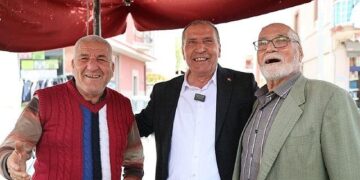 Başkan Aydın’dan Sebze Pazarına Ziyaret