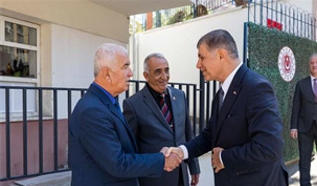 Başkan Tugay gazilerle buluştu