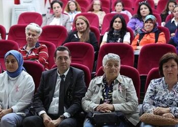 Bayraklı’da Meme kanseri farkındalık semineri