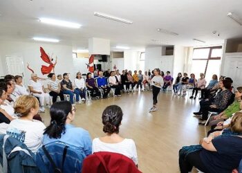 Bedenin Şifası Kahkaha ve Dansla Geldi