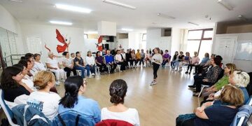 Bedenin Şifası Kahkaha ve Dansla Geldi