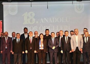 Belediye Başkanımız Rasim Arı, YILIN BELEDİYE BAŞKANI Seçildi