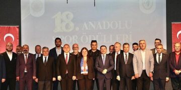 Belediye Başkanımız Rasim Arı, YILIN BELEDİYE BAŞKANI Seçildi