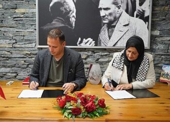 Bornova ve Filistin’in Dura Belediyesi’nden kardeşlik adımı