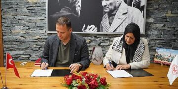 Bornova ve Filistin’in Dura Belediyesi’nden kardeşlik adımı