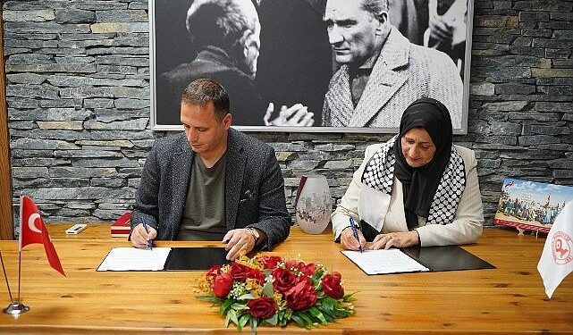 Bornova ve Filistin’in Dura Belediyesi’nden kardeşlik adımı