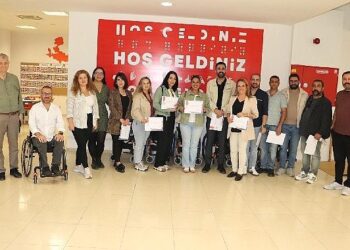 Buca Belediyesi personeline “empati” eğitimi