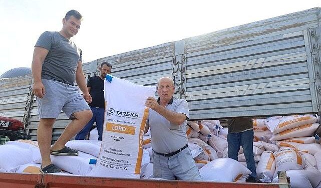 Büyükşehir’den çiftçiye yüzde 75 hibeli tohum desteği