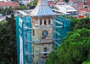 Büyükşehir’den İzmit Saat Kulesi’nde titiz çalışma