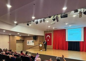 Çiğli Belediyesi’nden meme kanseri farkındalık semineri