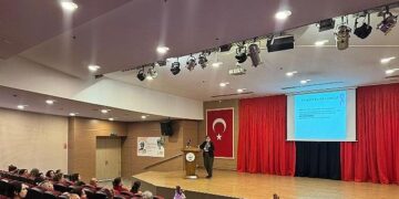 Çiğli Belediyesi’nden meme kanseri farkındalık semineri