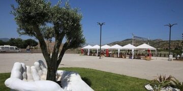 Efes Tarlası Yaşam Köyü’nde Üretici Pazarı Kuruluyor