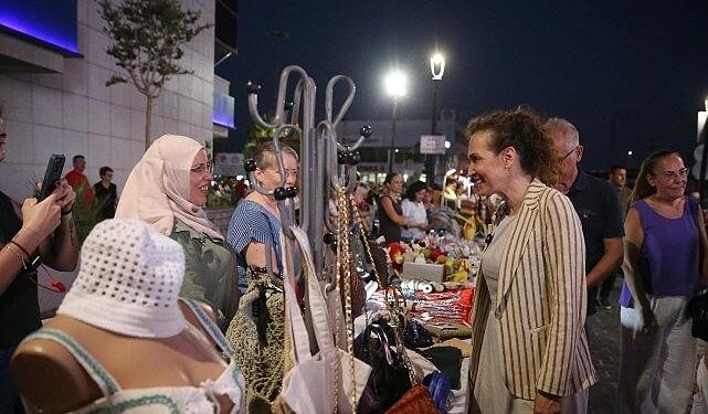 “El Emeği Gece Pazarı” kadınlara kazanç kapısı oldu