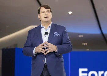 Ford’un patronu oğlunu sanayiye verdi