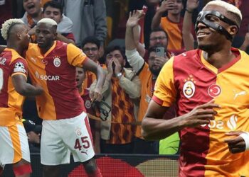 Galatasaray’ın zaferi Avrupa’yı salladı! Osimhen’e dev övgü: ‘Canavar gibi…’