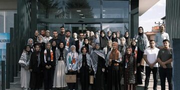 Kudüs Çalışma Grubu’nun “Hakikate Bir Geçit” Çalıştayı Liseli Gençlere Filistin Farkındalığı Kazandırıyor