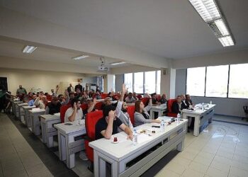 Menderes’te Bütçeye Onay