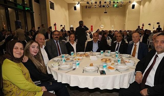 Muhtarlar Büyükşehir’in programında bir araya geldi