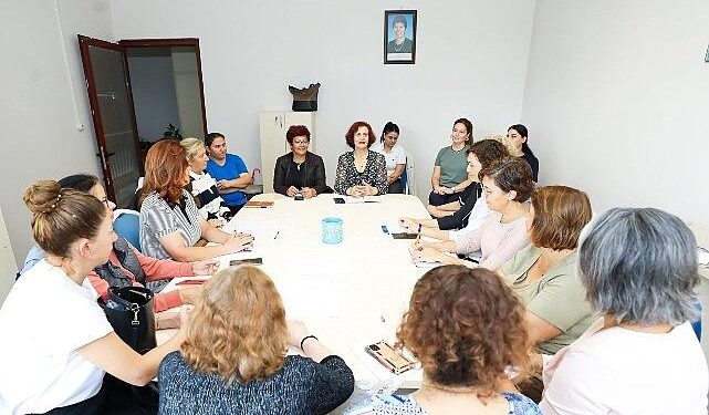 Narlıdere’de Kadınlar Haklarını Öğreniyor